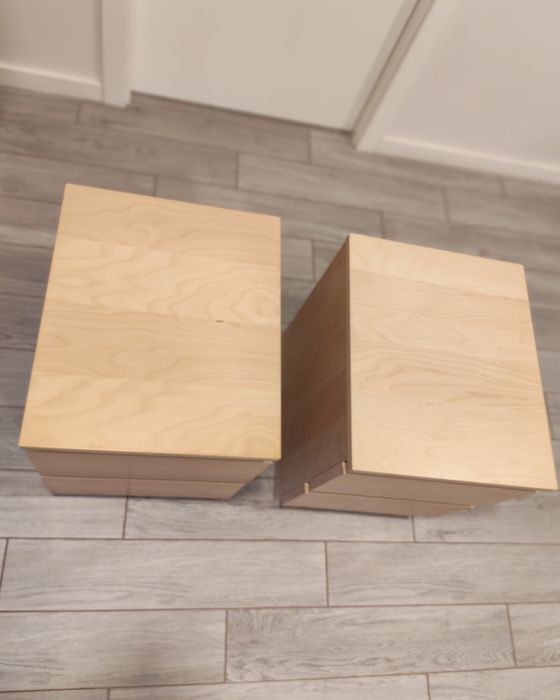 2 cómodas MALM 
Cómoda c/2 gavetas, chapa de carvalho c/velatu