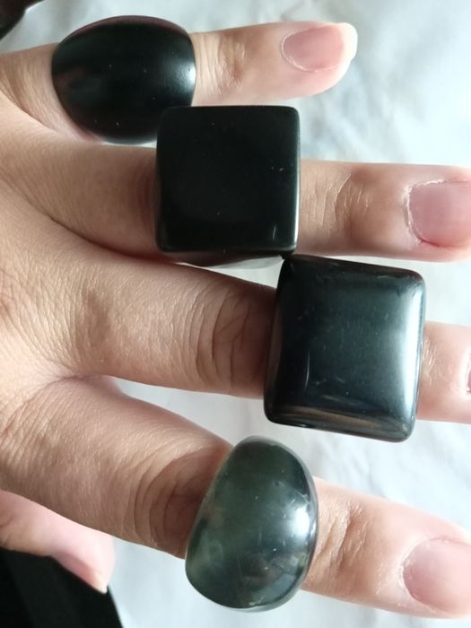 Anéis pretos vários tamanhos