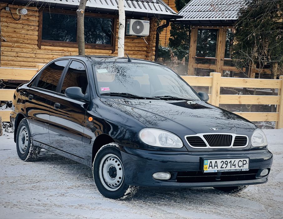 Новый автомобиль с пробегом 11 тыс.км.