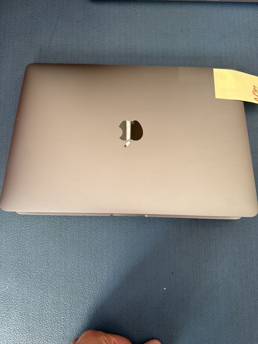 A1989 macbook pro