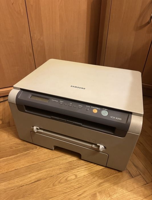 Лазерне МФУ Samsung SCX-4200 (принтер, сканер, копір)