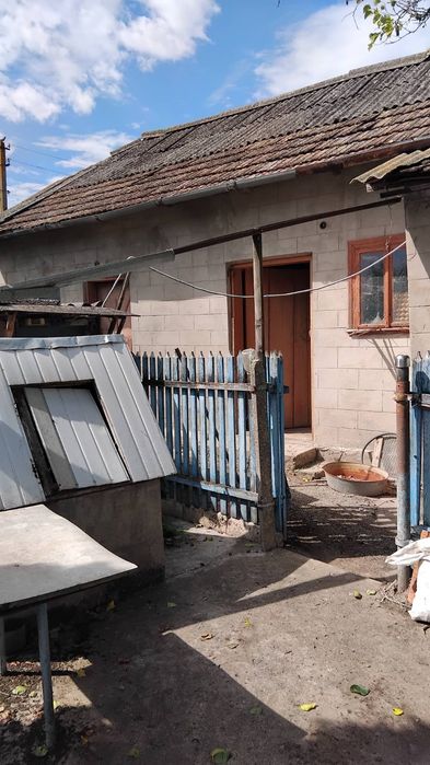 Продам будинок у селі Касперівці