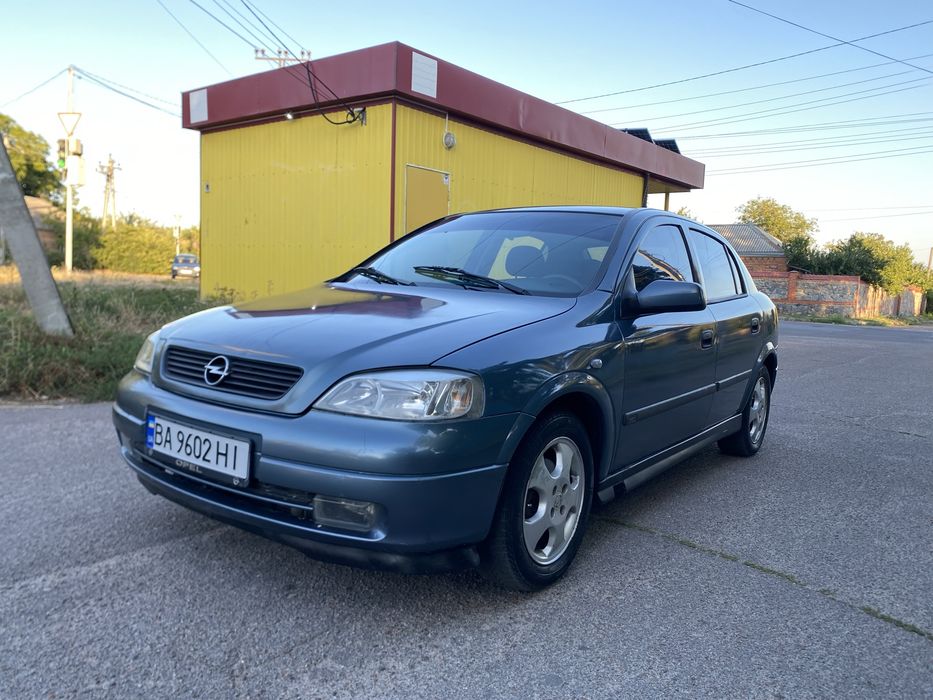 Гарному стані OPEL Astra Німецької зборки 1.6 бензин