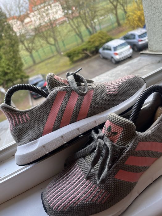Buty Adidas Swit Run Modowe Stylowe