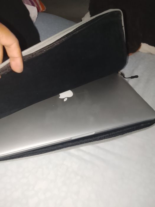 Macbook pro Intel i7 2015