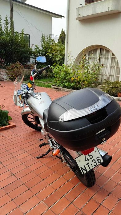 Yamaha YBR 125 Custom