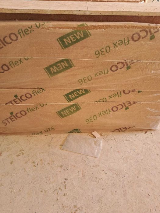 Painel de isolamento de fibra de madeira STEICO FLEX036.