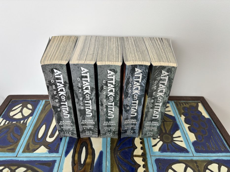 Attack on Titan Omnibus 1-5 (Volumes 1-15)