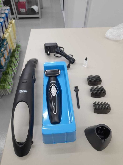 Barbeador Recarregável com Haste Articulada Novos