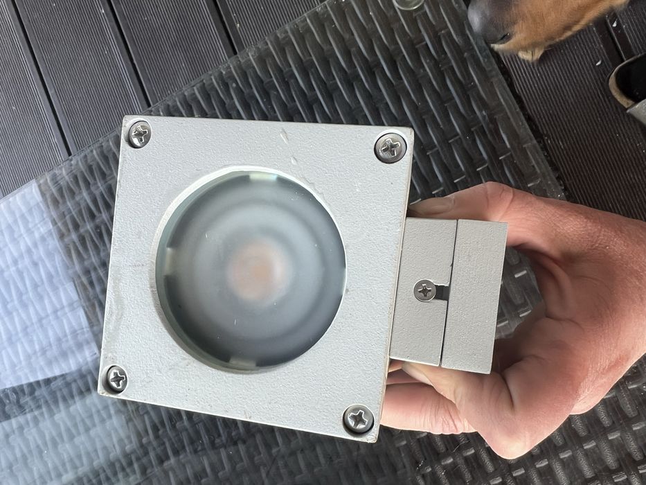 3 lampy zewnetrzne NORLYS-zostala jedna w cenia 220 zl