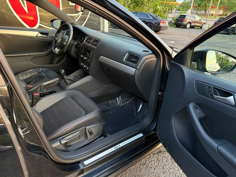 Volkswagen Jetta GLI Autobahn      2014