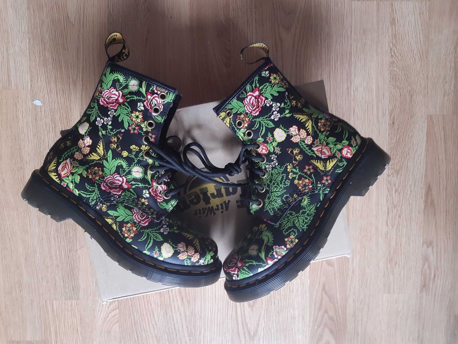 Dr. Martens - kolorowe skórzane buty, nowe. rozmiar 36