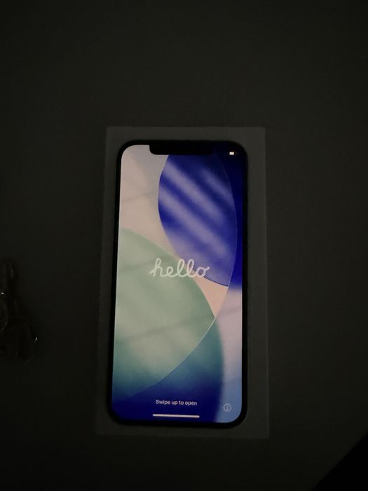 Iphone 12 Mietowy