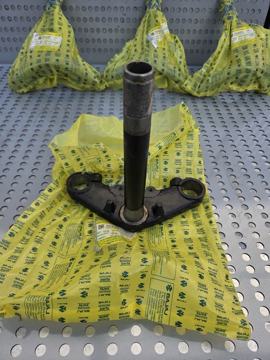 Траверса Bajaj Boxer 125-150 DS181020