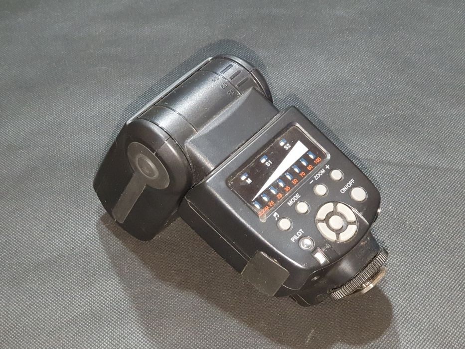 Yongnuo YN560 Lampa błyskowa