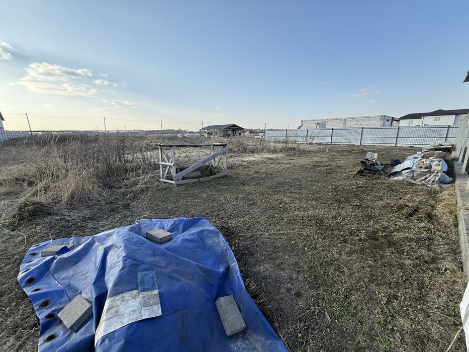 Ділянка 6 соток під житлову забудову в селі Мрія ( Бучанський район)