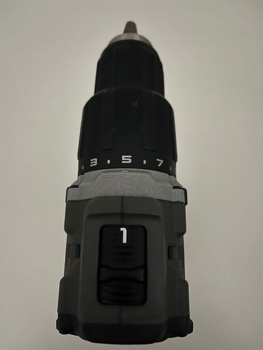 Wkrętarka DeWalt zasilanie akumulatorowe 18 V DCD100 limitowana 1x 4Ah