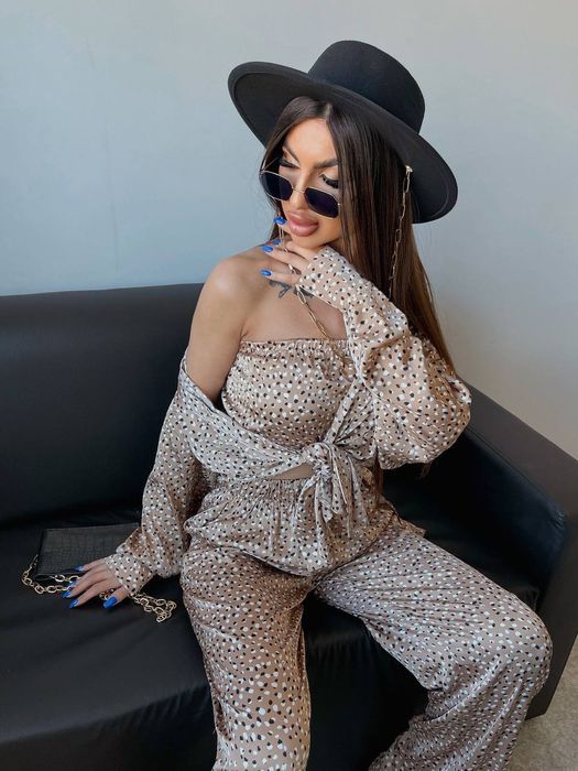 Шовковий костюм трійка