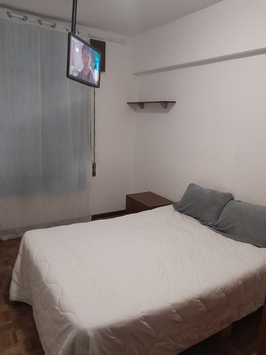 Alugo quarto para uma pessoa ou casal em Santarém