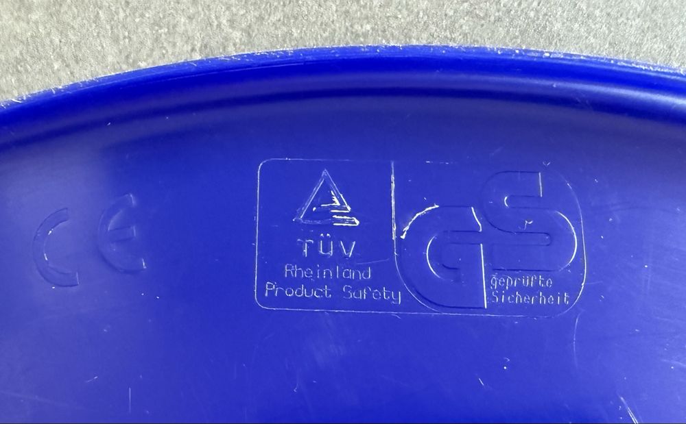 Большая тарелка для катания с горок диаметр 60 см