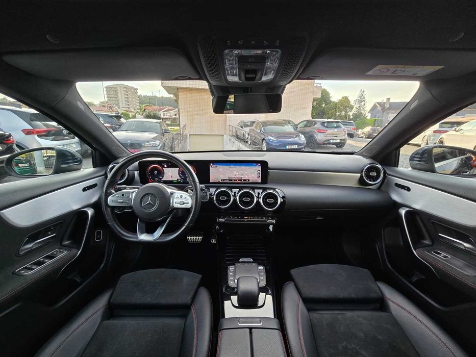 MERCEDES-BENZ A250E W177 AMG 1.3 218CV EQ POWER 8G-DTC "FULL EXTRAS" IVA DEDUTÍVEL