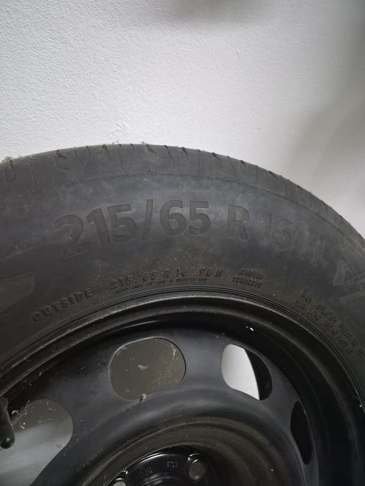 Vendo pneu e jante 16 Peugeot