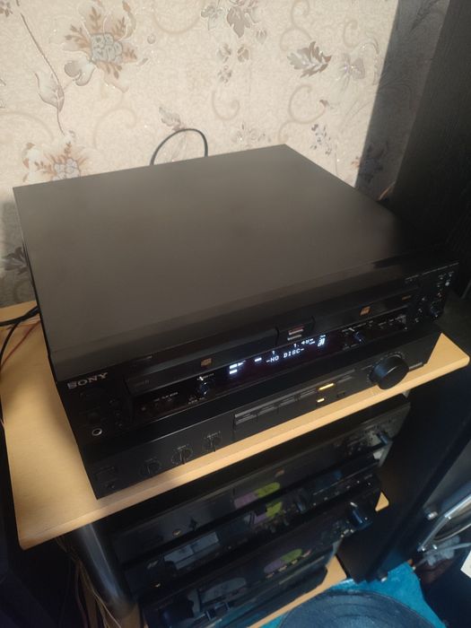 Сиди рекордер sony RCD-W100.