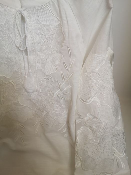 Жіноча біла вишиванка XS, S, M, L