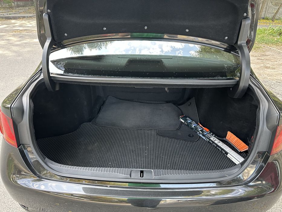 Продал Lexus GS 250