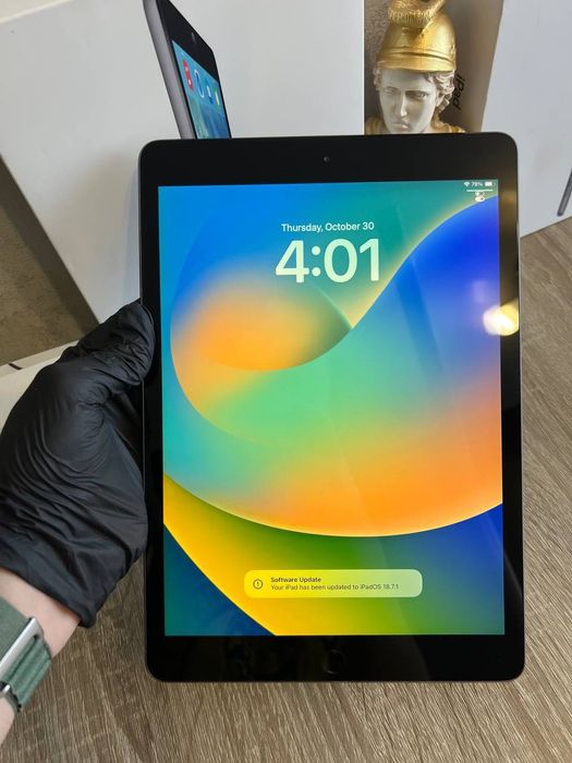iPad 7 128gb WiFi LTE