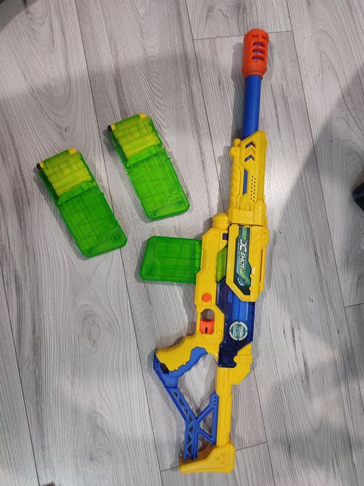 Karabin zabawka x-shot.