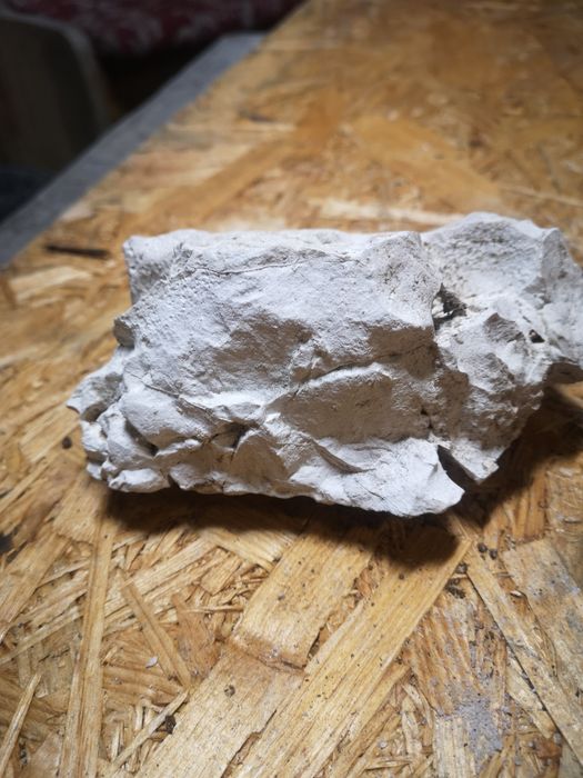 Kamień do akwarium lub terrarium