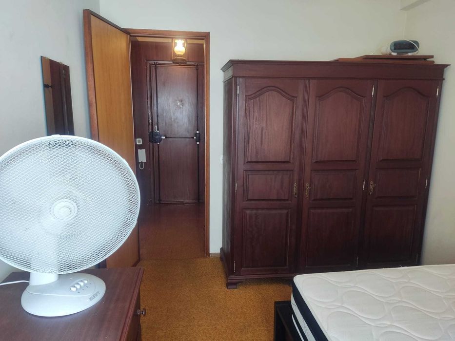 Apartamento - Alcântara - T1 - Arrendo