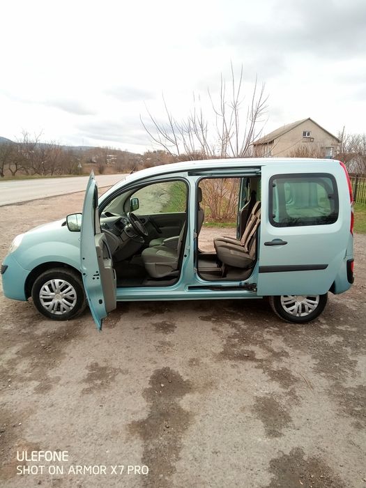 Рено Кенго. Оригінальний пасажир. Рідна фарба. Хороший стан, обслужена