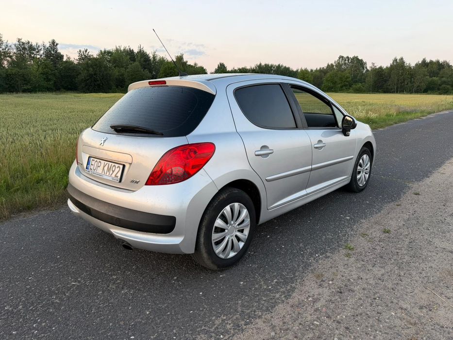 Peugeot 207 benzyna