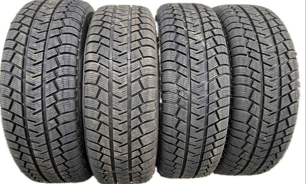 Шини зима нові 215/65 R16