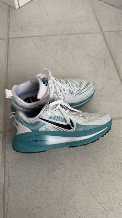 Ténis Corrida Nike Vomero