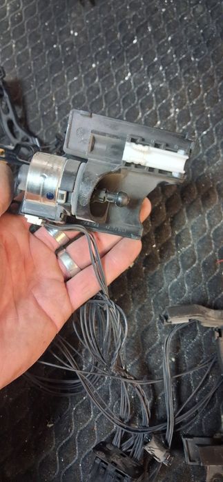 Адаптивна лінза VW