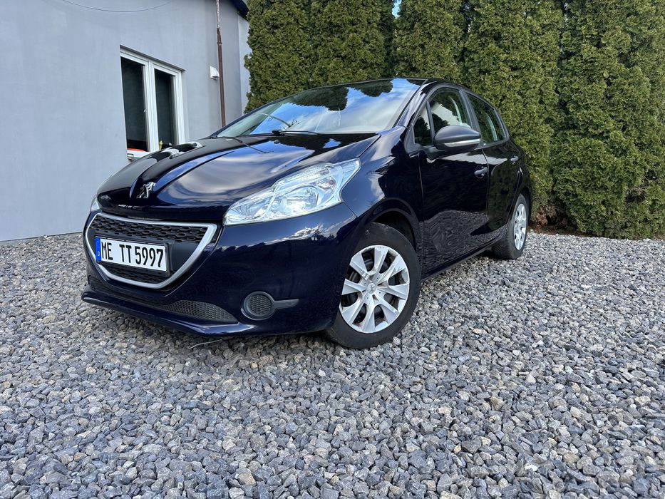 PEUGEOT 208 2014r Benzyna klimatyzacja 5 drzwi sprowadzony z Niemiec