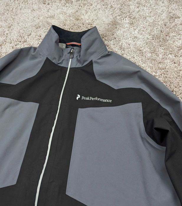 Cienka kurtka trekkingowa softshell z membraną Peak Performance L