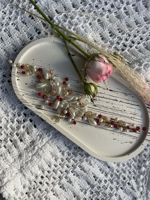 Прикраса у волосся