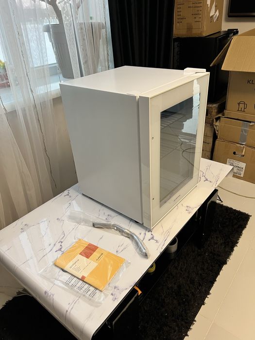 Холодильник для напоїв з Німеччини Klarstein HEA-BeersafeM 10039425