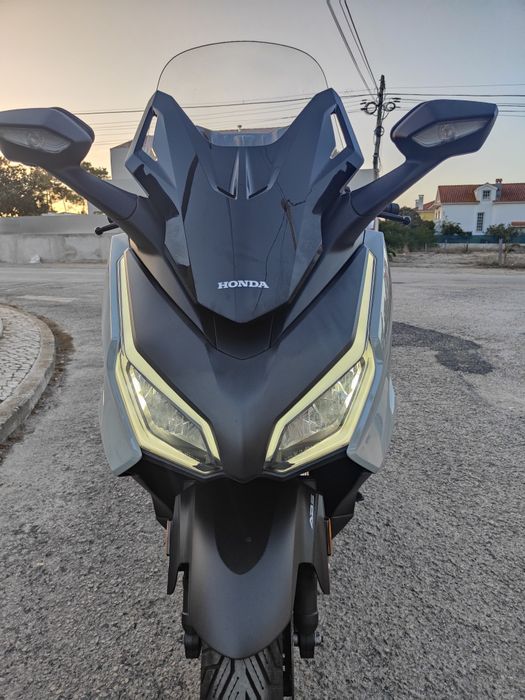 FORZA 125 COMO NOVA vendo ou troco
