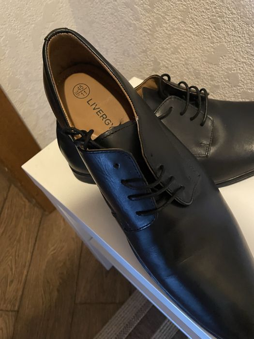 Класичні чоловічі туфлі