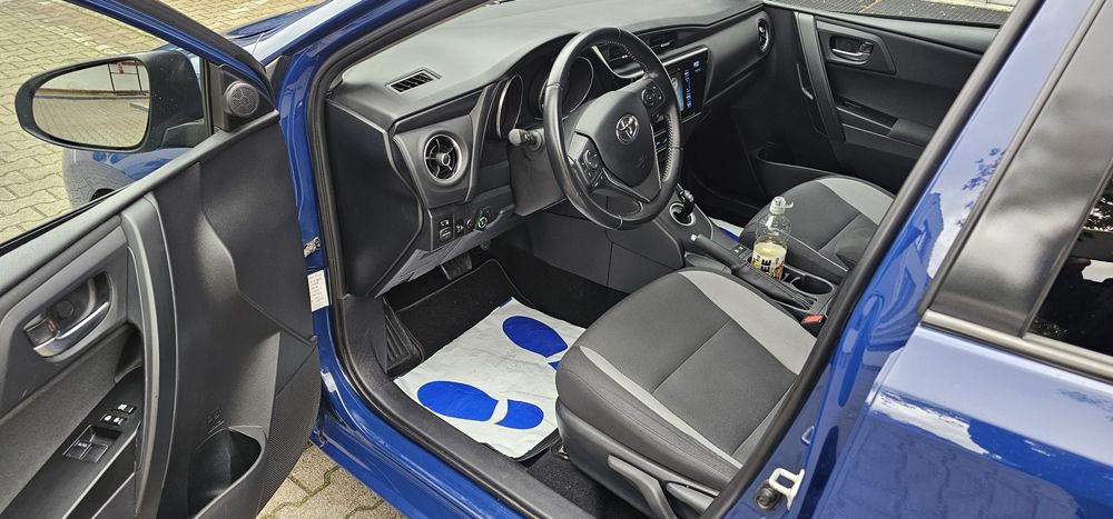 Wynajem Toyota Auris Hybrid 2018rok z LPG Taxi Uber Bolt FreeNow