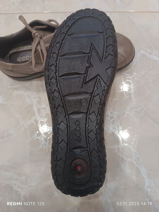 ECCO кросовки/туфли размер 41
