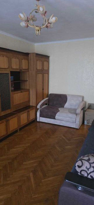 Оренда  2-х кімнатна квартира по вул. Оріхуватська Голосіївський район