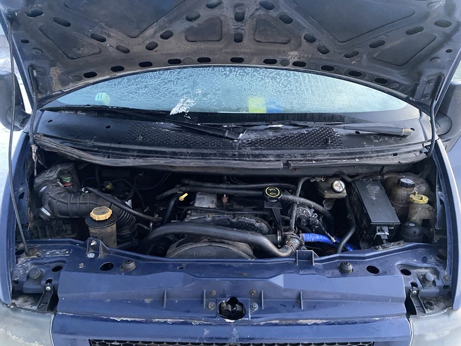 Ford Transit 2.4D 2001. Пасажир. На повному ходу