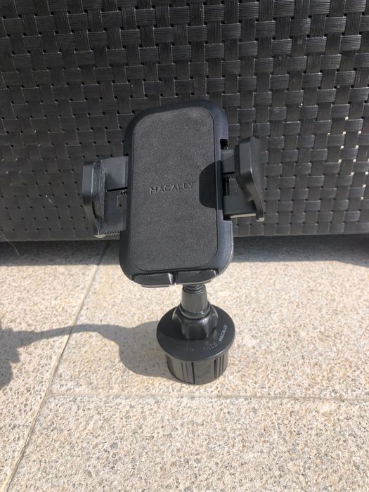 Suporte para telemóvel no carro (utiliza o suporte dos copos)