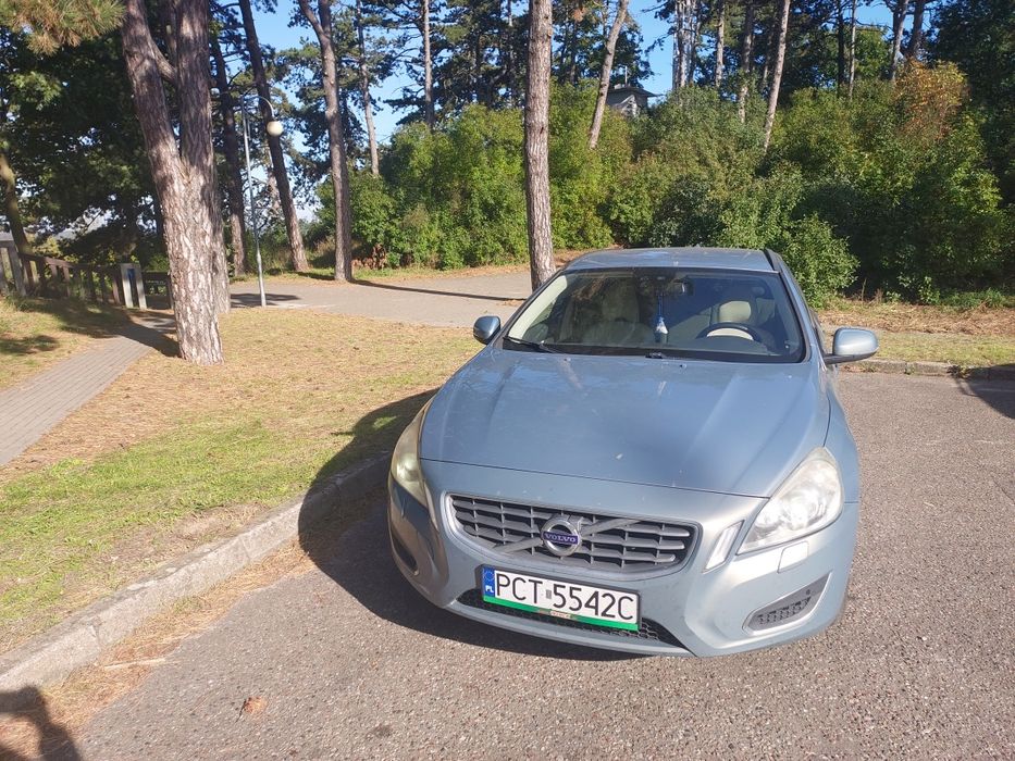 Volvo v60 d3 163k automat